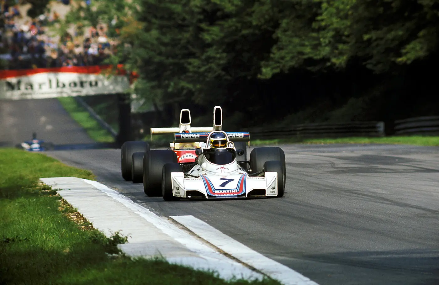 1975