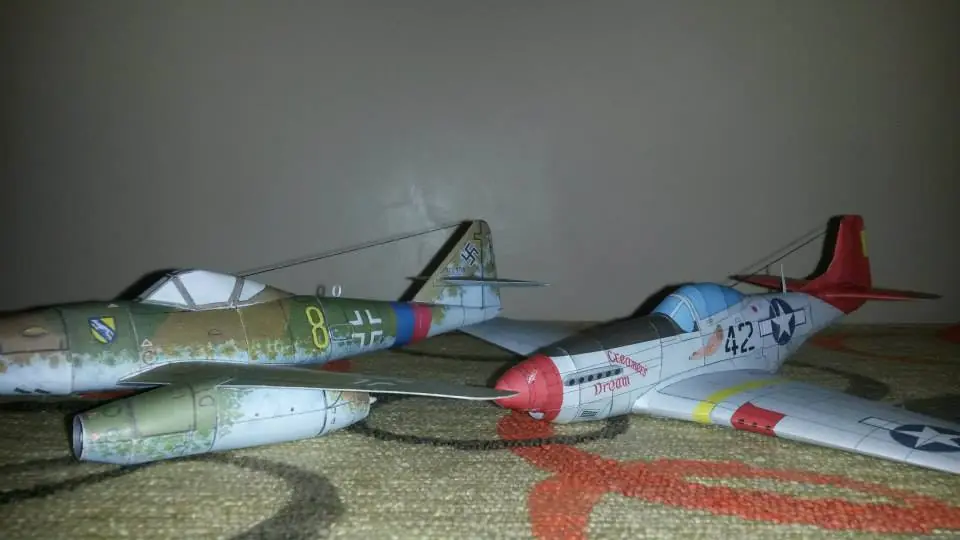North American P51-D Mustang (1:48) en papelmodelismo