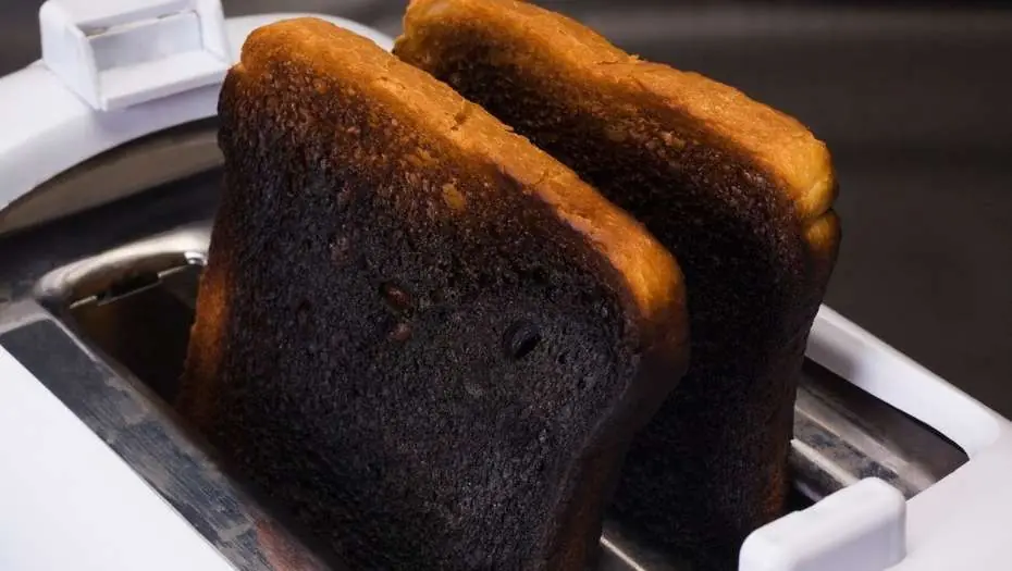 Las tostadas quemadas causan cáncer