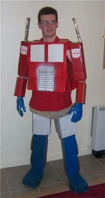 cosplayers