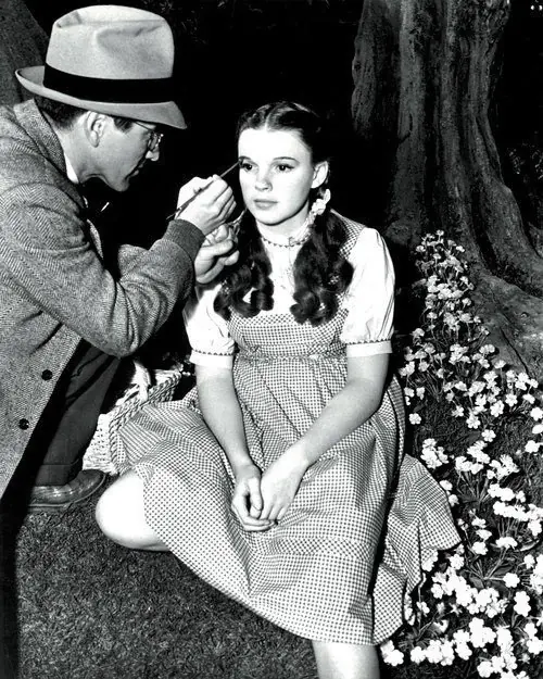 50 cosas que no sabías de “El mago de Oz” 50 cosas que no sabías de “El mago de Oz”