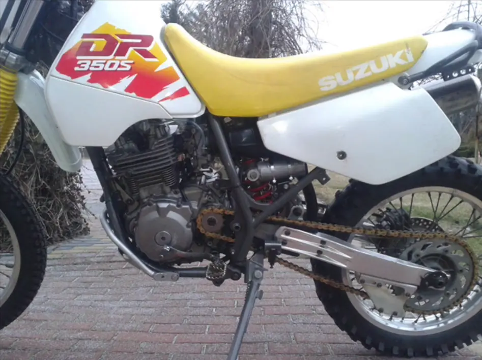 Restauración Suzuki DR 350 S