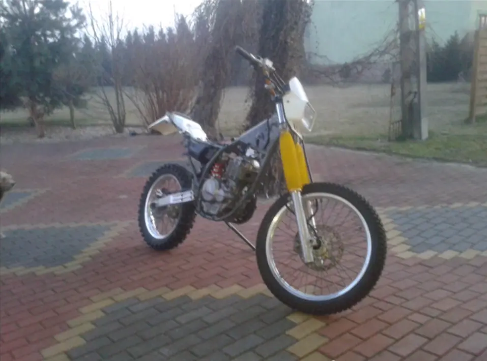 Restauración Suzuki DR 350 S