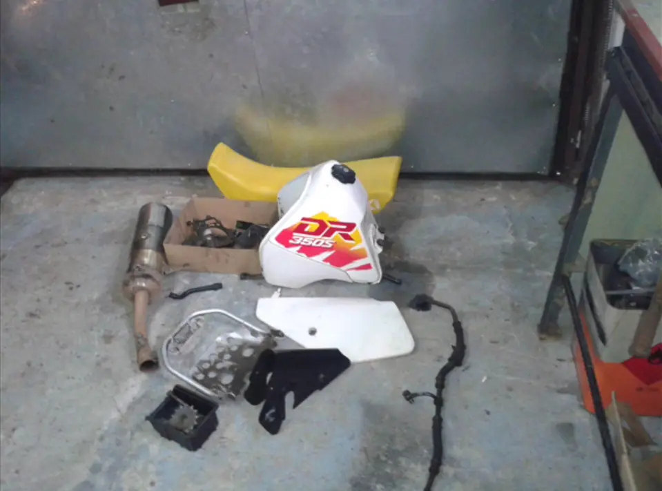 suzuki dr 250