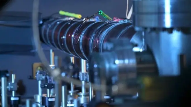Crean un objeto con masa negativa y desafía a Newton