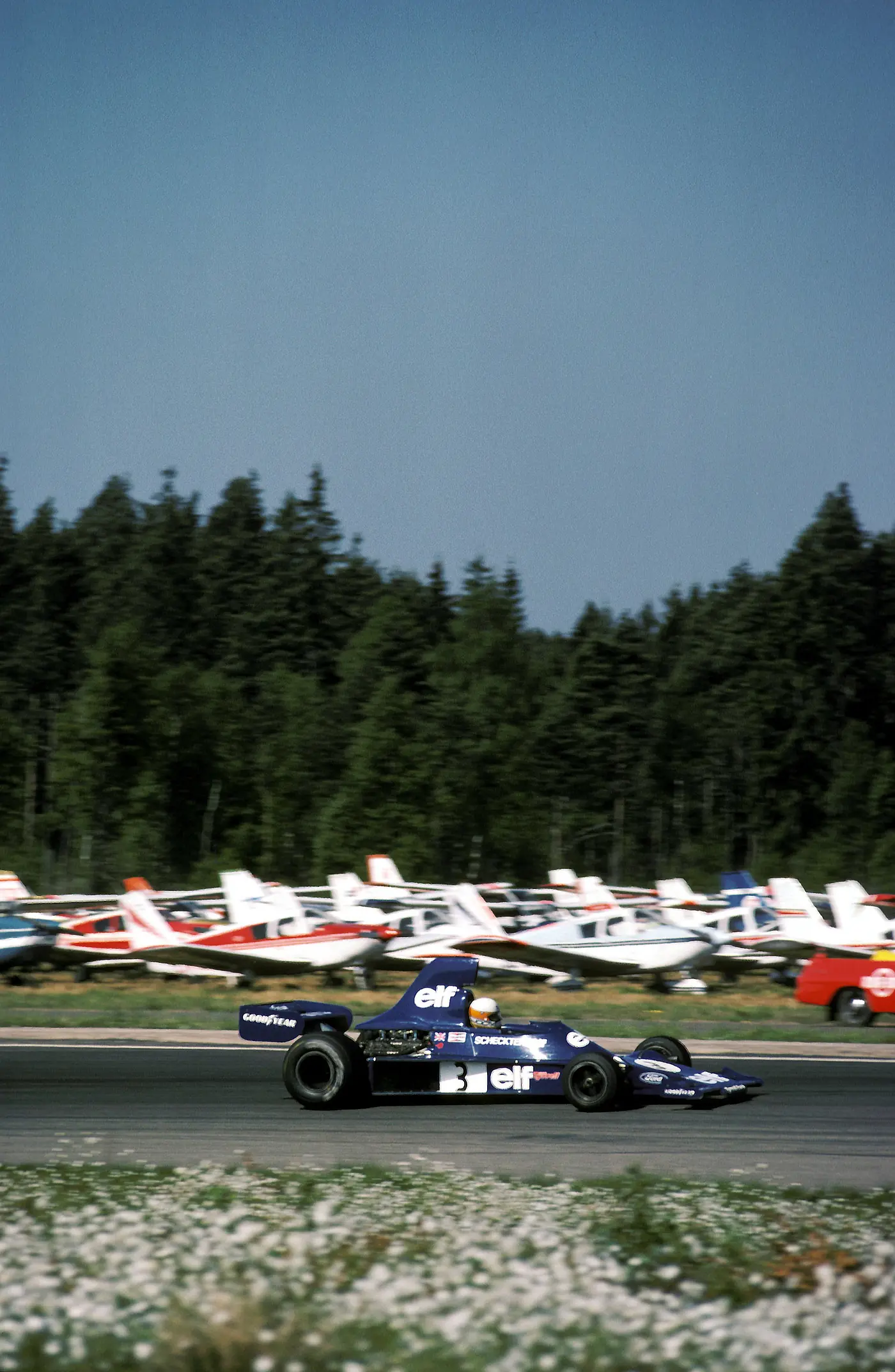 1975