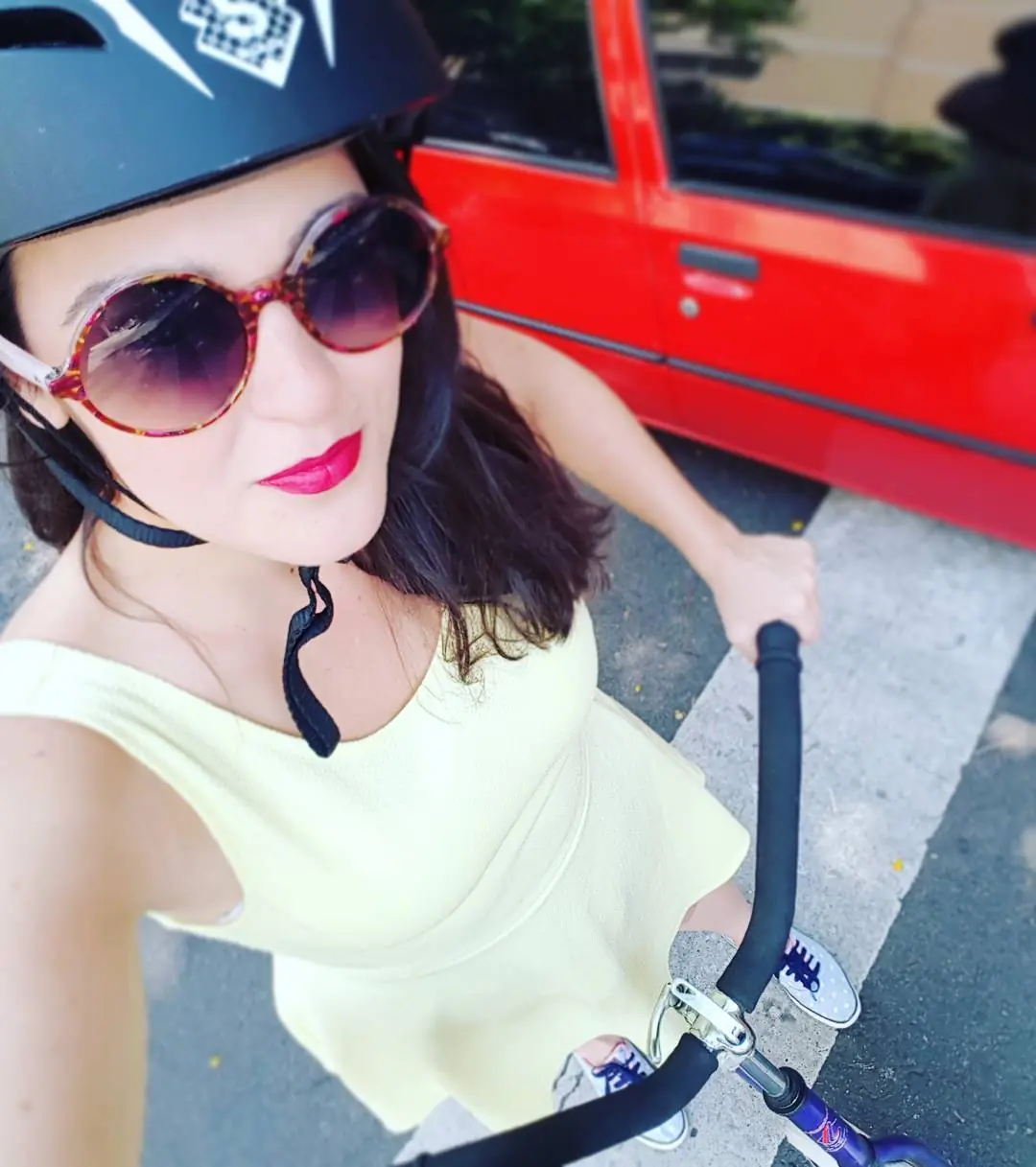 "Marina Abiuso": periodista canal 13 look pin up, conocela