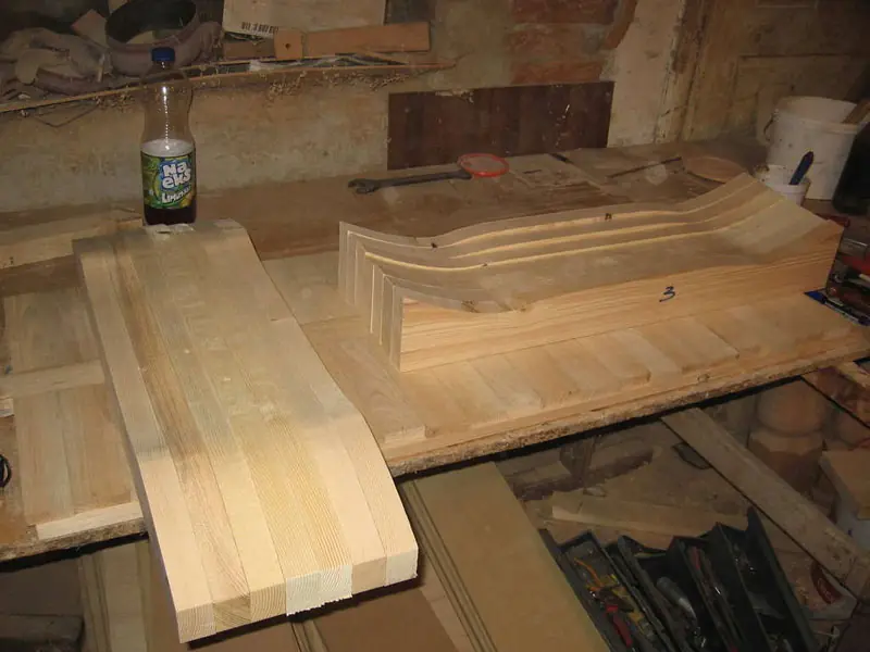 Fabricar tablas de skate y skateparks