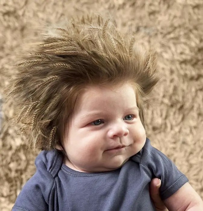 Bebé de 9 semanas con más cabello que tú se vuelve VIRAL
