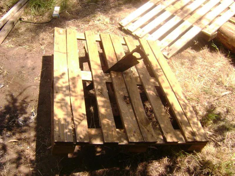 Cómo realizar un sillón con 2 palets.... casi gratis!