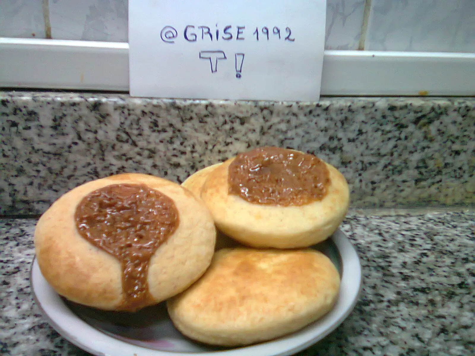 Scones caseritos y con dulce de leche (foto-receta)