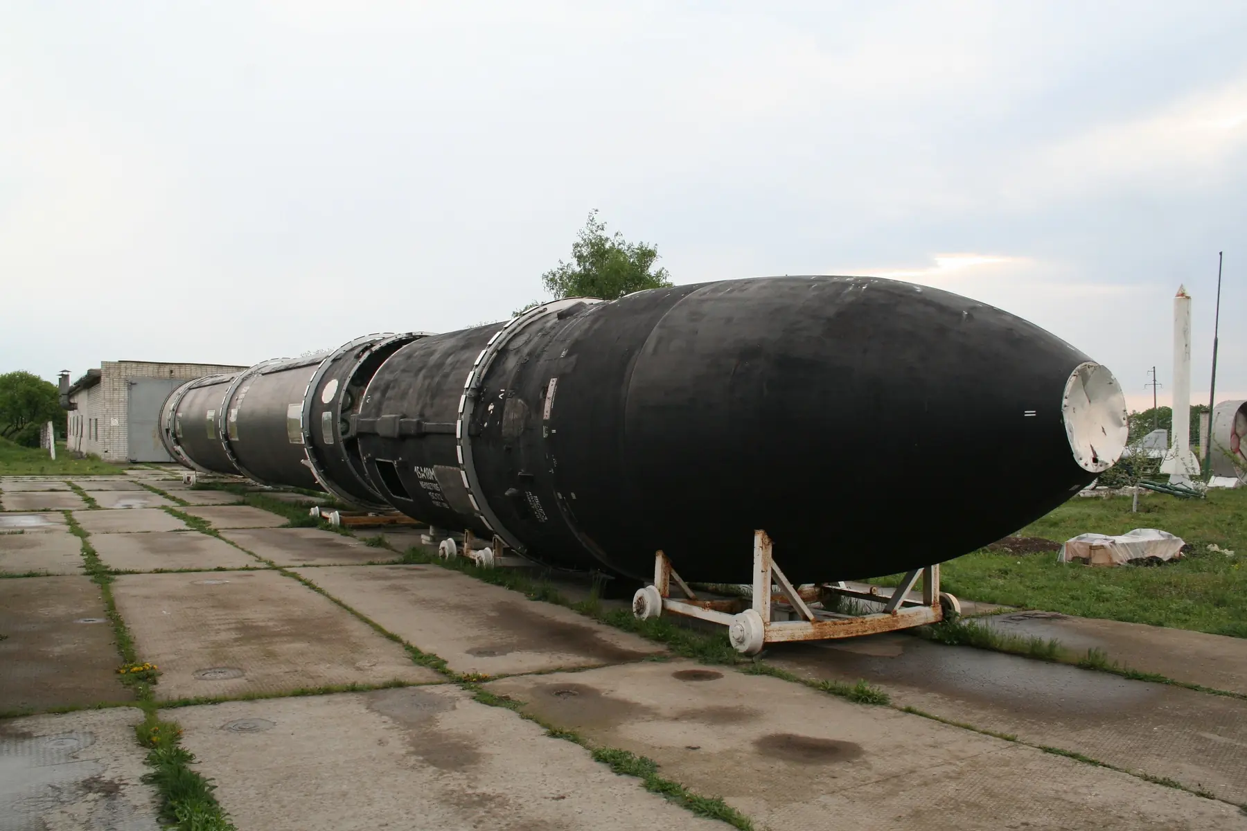 misil
