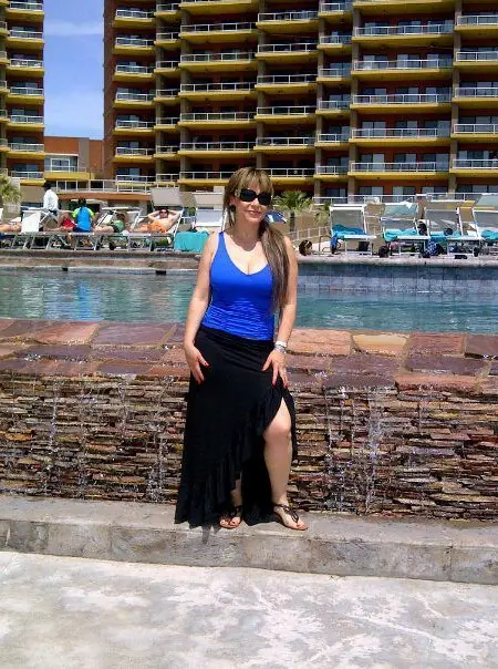 [APTO] MILF mexicana - facebook