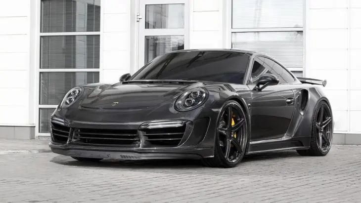 Modifican Porsche 911s con carrocería de fibra de carbono
