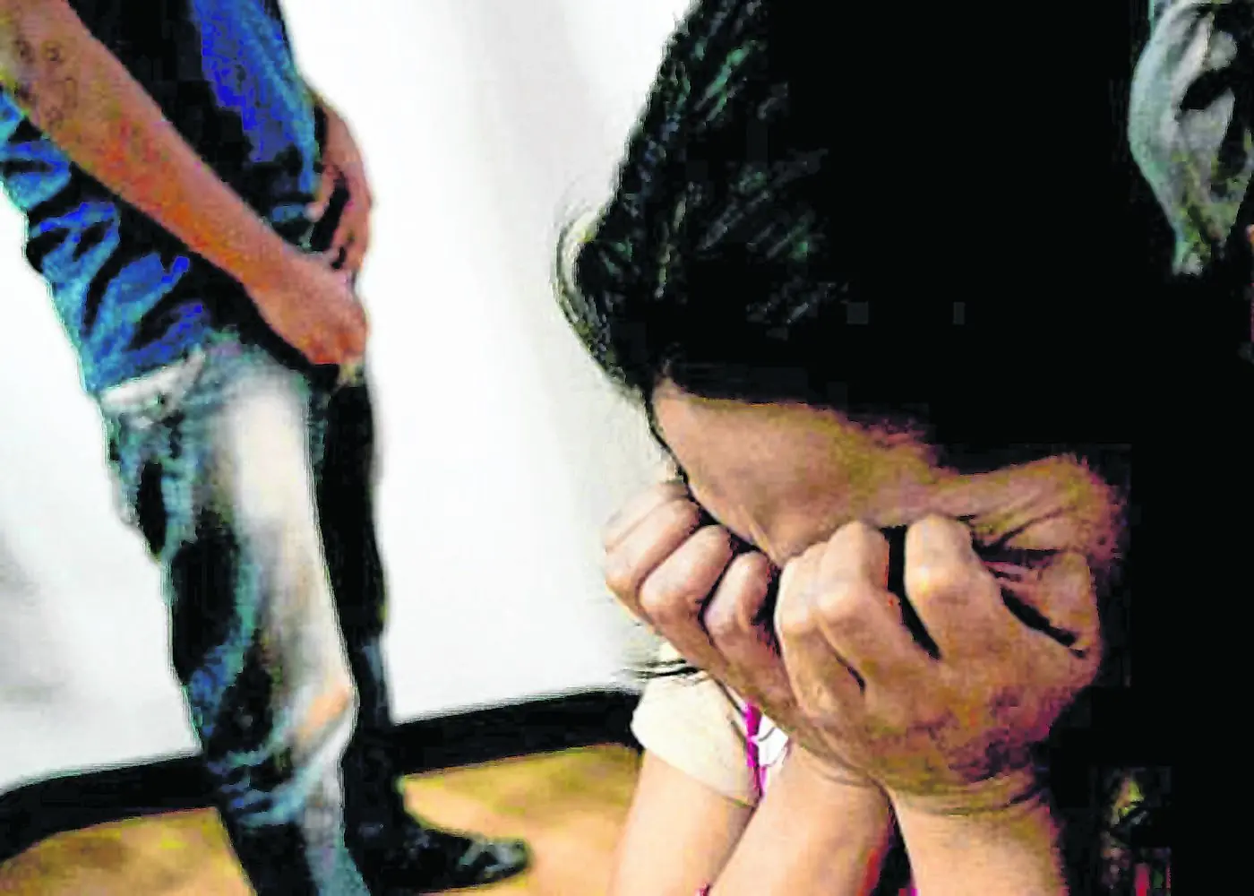 Joven de 14 violada por hermano