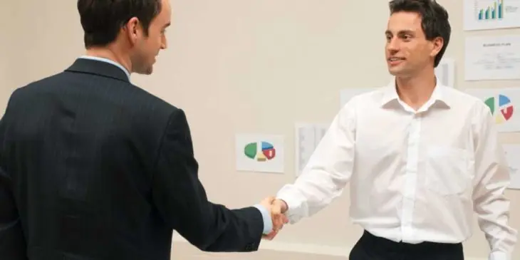 10 Trucos para caerle bien a tus nuevos compañeros