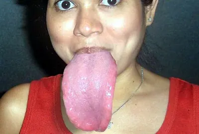 Las mujeres con las lenguas más grandes del mundo