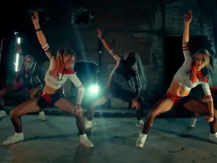 Bailarinas rusas se visten de Harley Quinn y hacen twerking