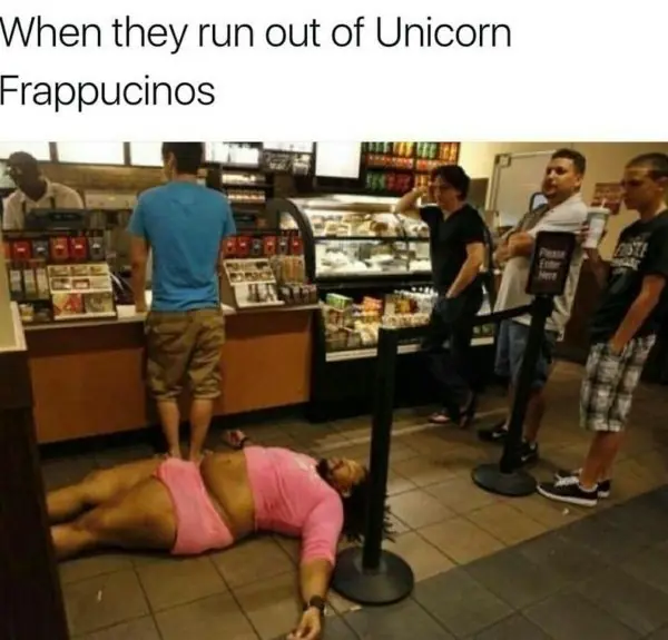 Sábado y en el laburo? Relajate Maquinola - MacriWeek