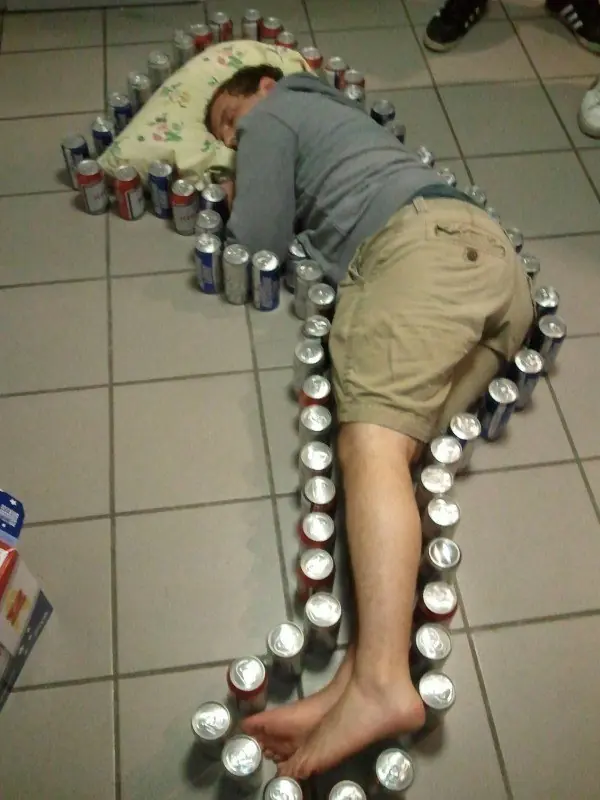 Sábado y en el laburo? Relajate Maquinola - MacriWeek