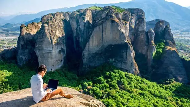 10 profesiones para trabajar y conocer el mundo
