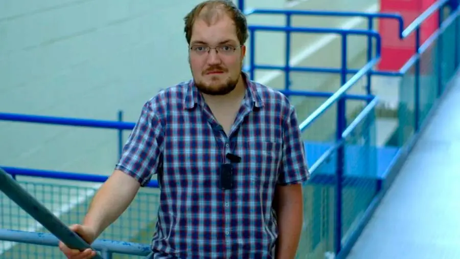 El hombre que tiene huesos más fuertes que el granito