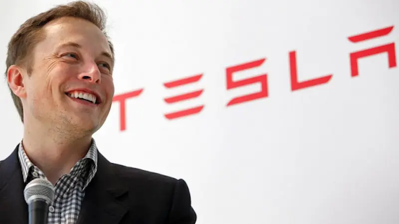 Elon Musk quiere que seas un cyborg