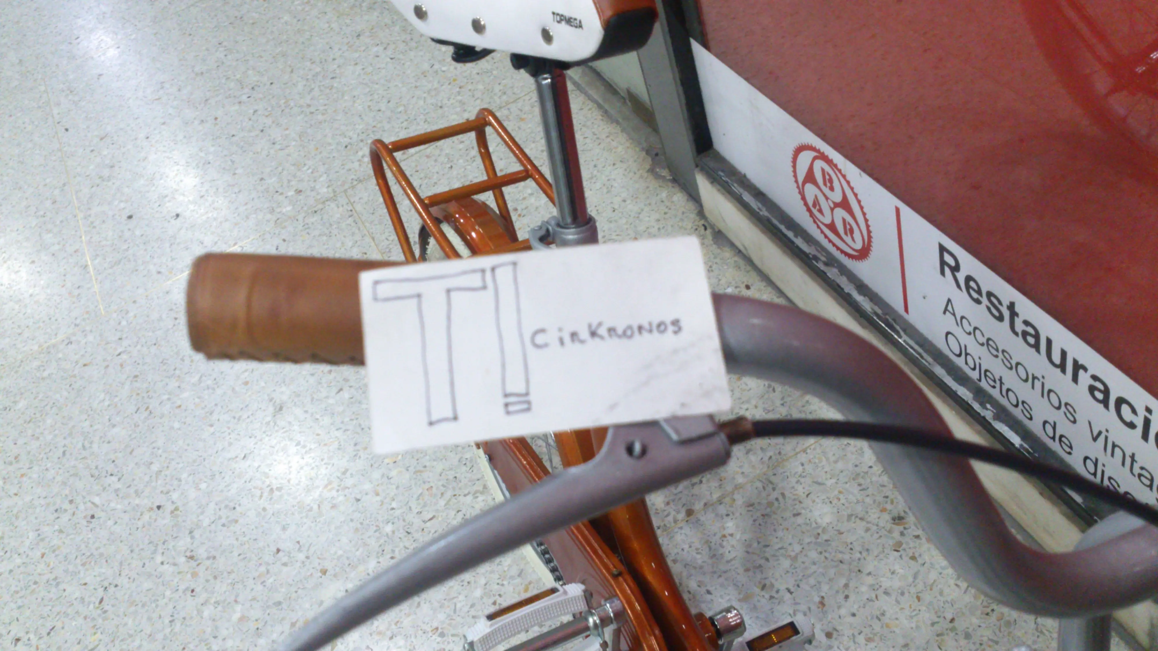 Así restauré una antigua bicicleta plegable.