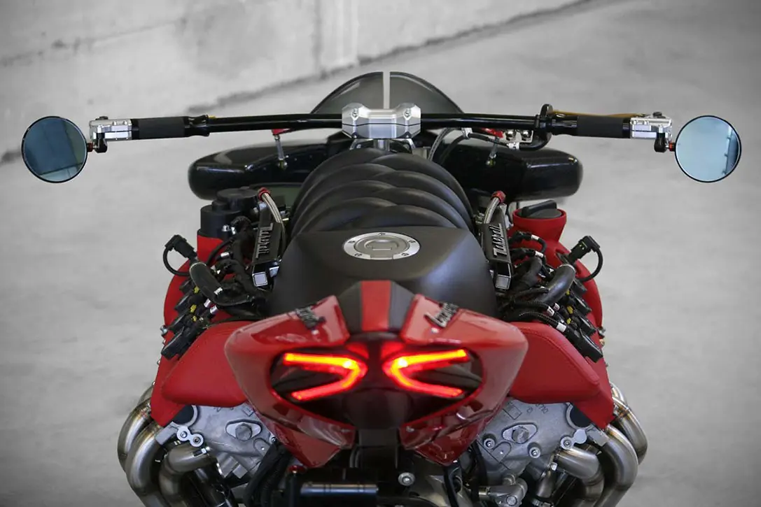 motos