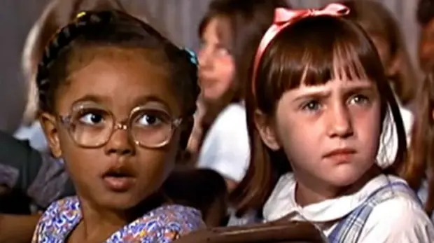 Mira cómo luce Lavanda, la mejor amiga de Matilda 20 años