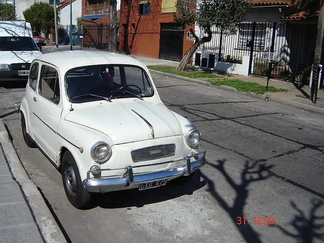 La restauracion del fiat 600 de un amigo, Megapost