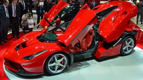 Los 10 coches deportivos más rápidos del mundo 2014-2015