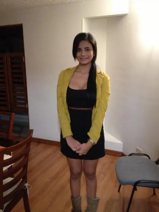 Sexi periodista colombiana renuncia para ser actriz porno