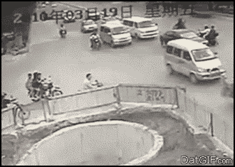 Imágenes y gifs pueden ser traducidos con un OPS!