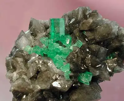 esmeralda mineral