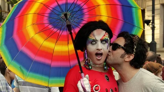 8 datos increíbles sobre crecer en la Antigua Roma