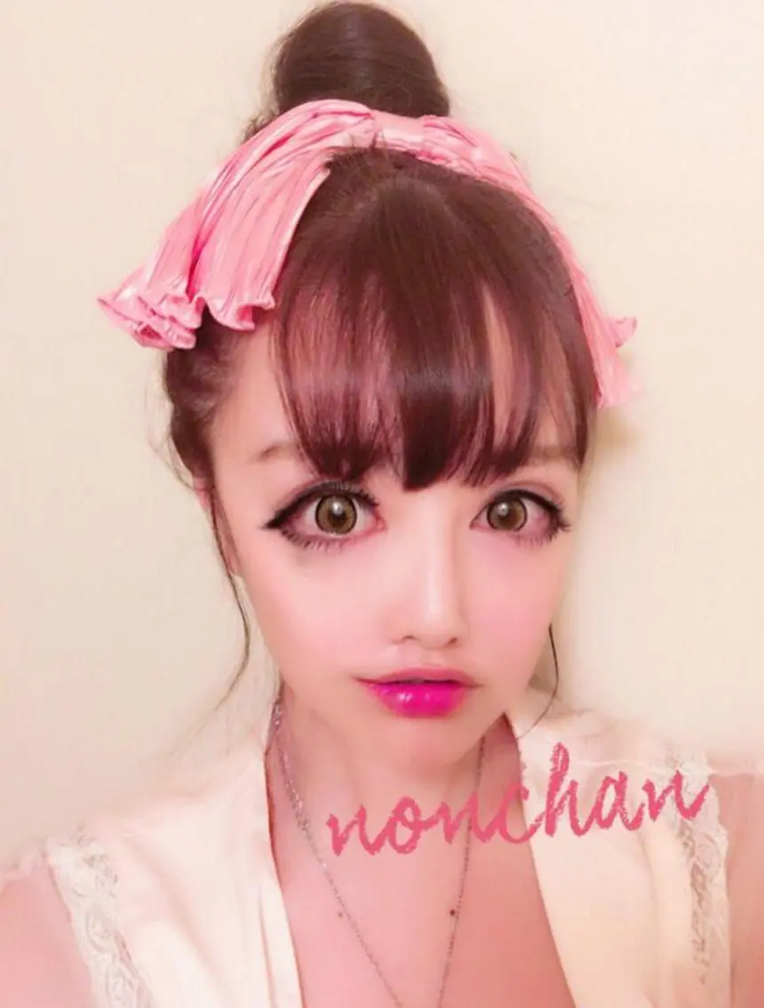 japonesa parece chica de manga y anime