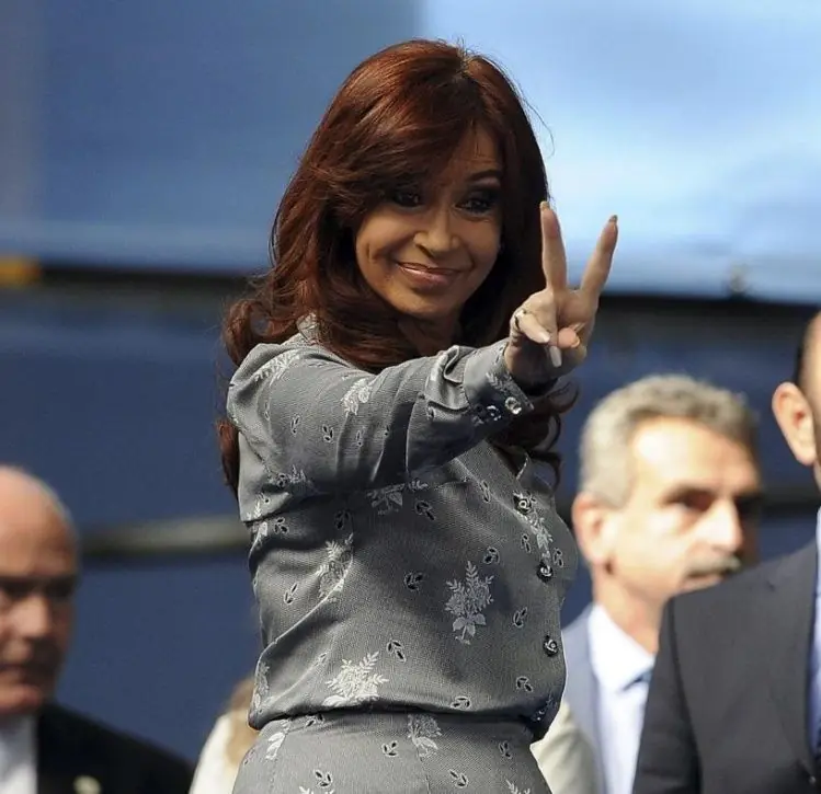 Brillante disertacion de CFK en Europa