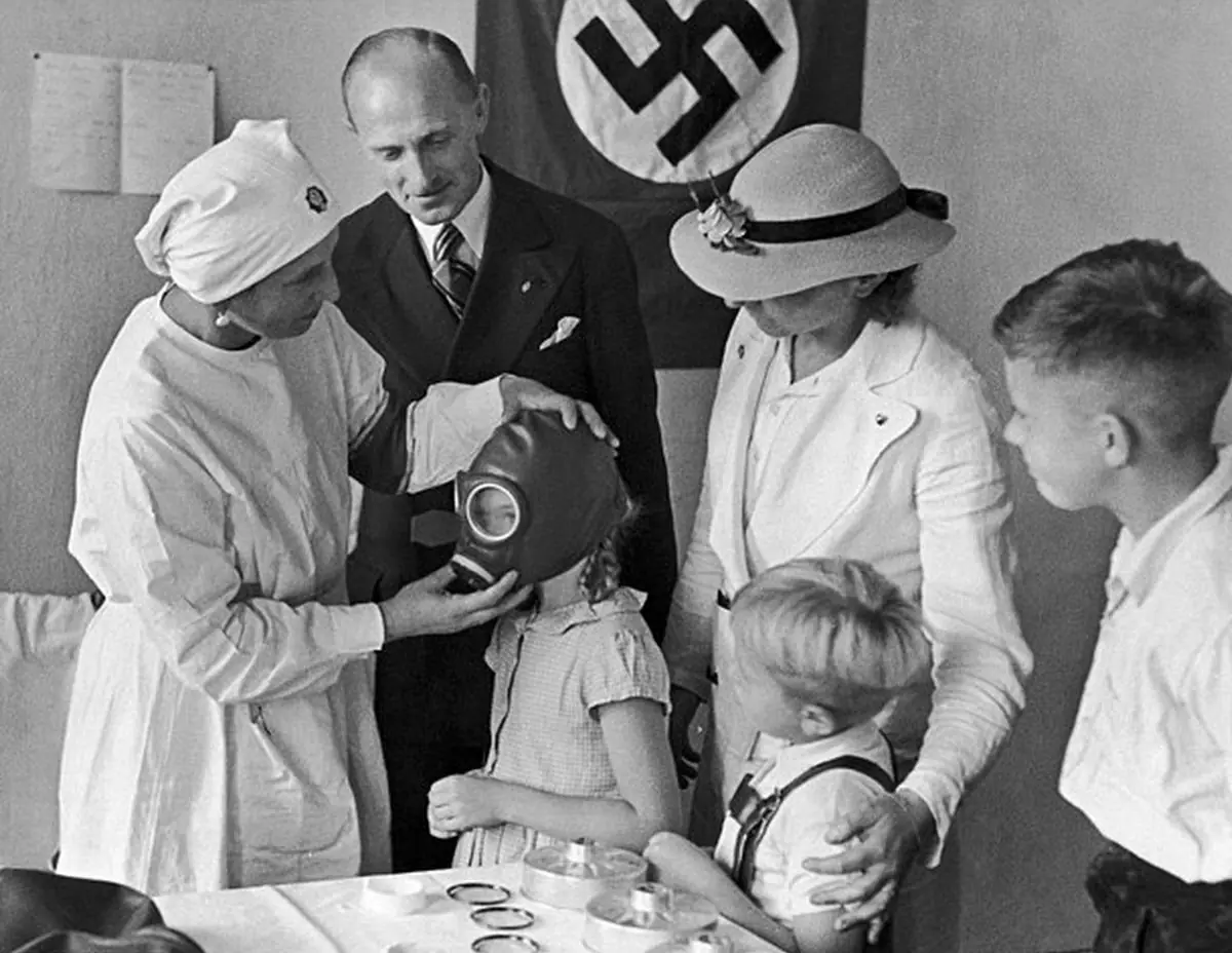 nazis