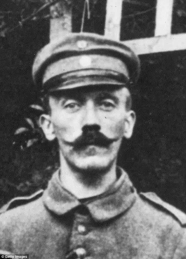 Hagamos top al bigote mas icónico de la historia