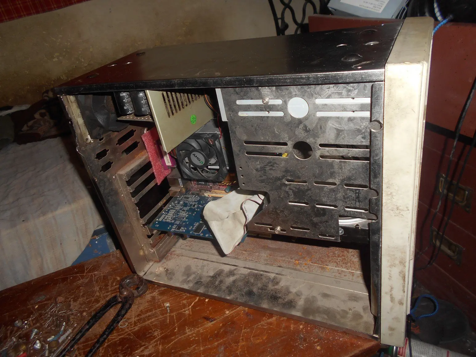 Construí una PC por $15 (1 USD) y te lo muestro