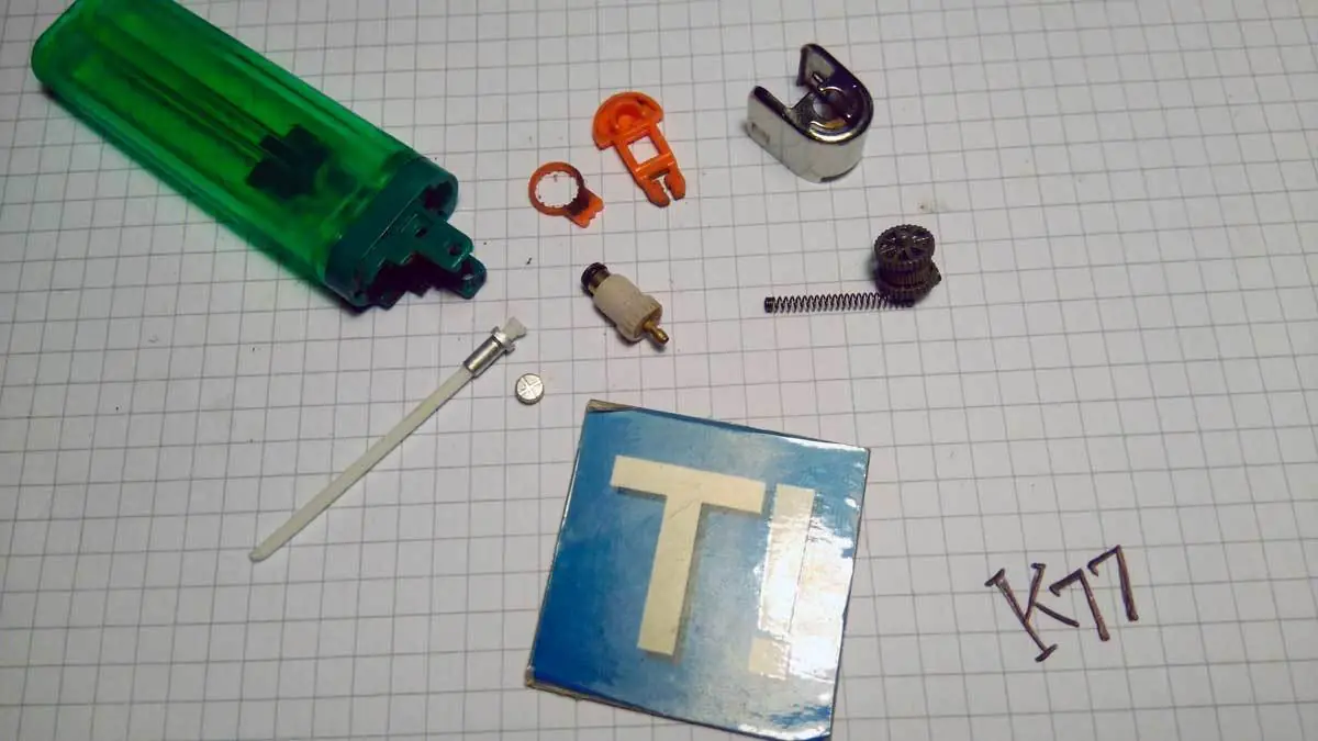 2 encendedores + 1 tornillo = 1 vagón