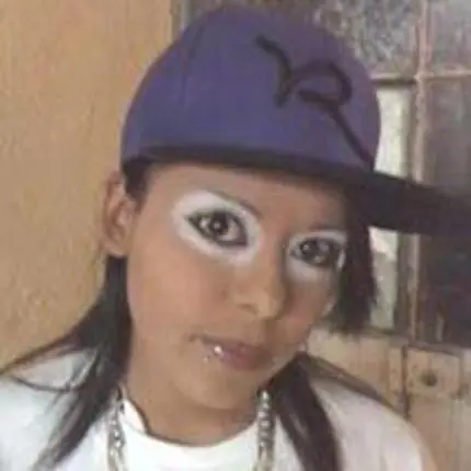 25 Mujeres que ABUSARON del corrector de ojeras