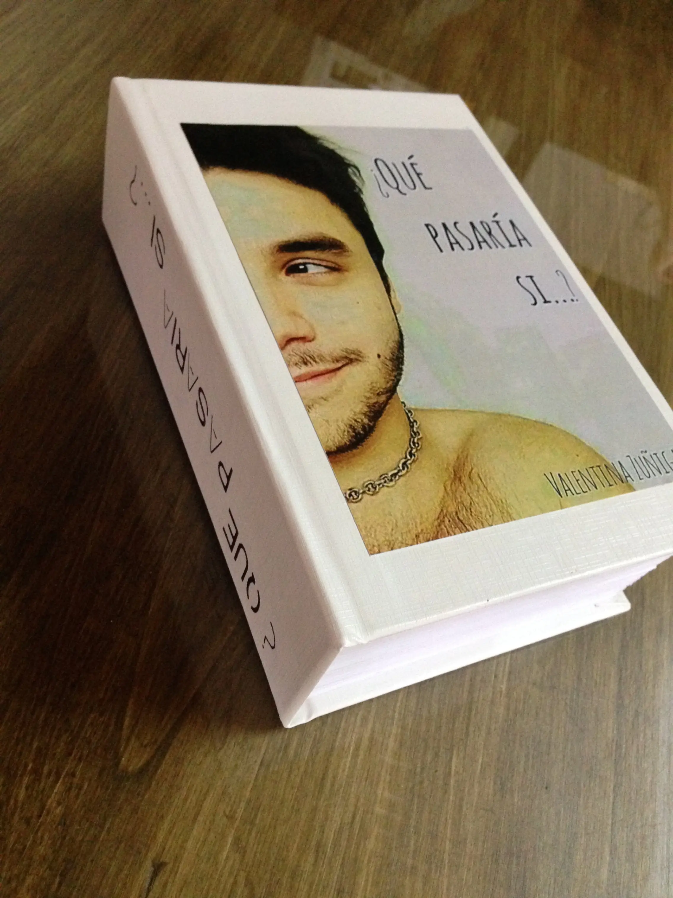 Encuaderne un libro para un famoso, le llego y te lo cuento Encuaderne un libro para un famoso, le llego y te lo cuento