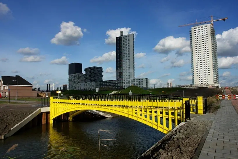 los puentes de los billetes del euro, a la vida real