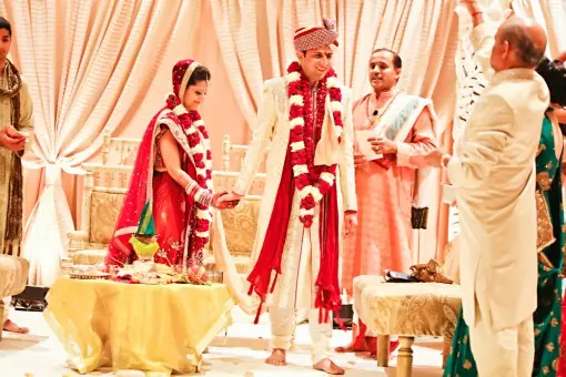 En India puedes ir a las bodas sin conocer a los novios