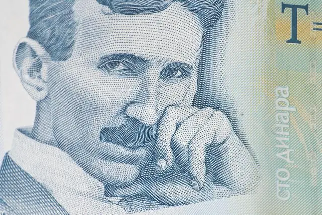 Basta de futbol!entra a leer 25  frases de Tesla + yapa