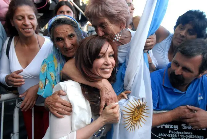 Trabajadoras piden que vuelva Cristina