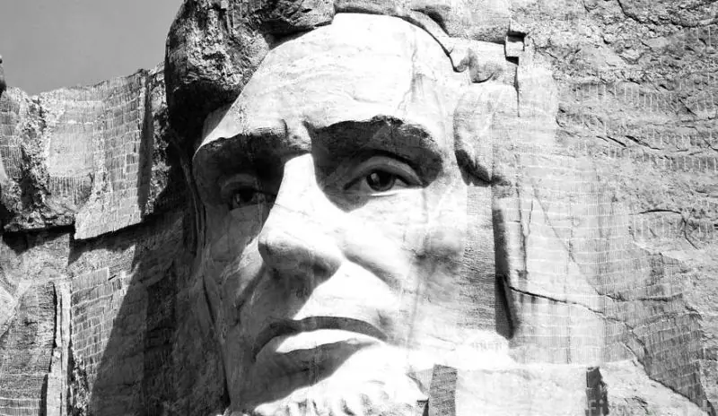 Hay una cámara secreta en la cabeza del Lincoln en Rushmore