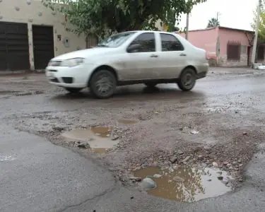 ¿Cómo reclamar legalmente los daños causados por baches?